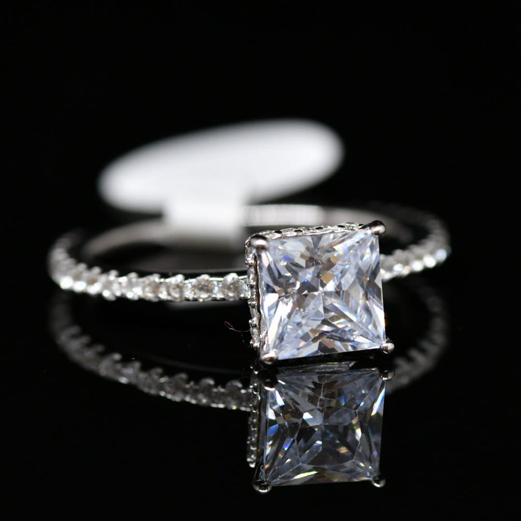 Female Ring 166