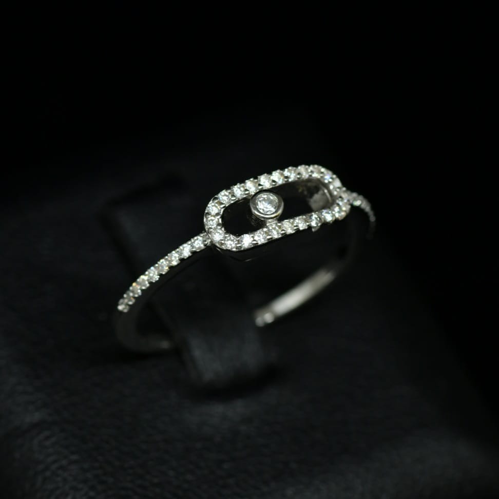 Female ring 026